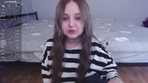 Snapshot of vendymories chatting on 02-26-26, 07:24 eva 3 online show from 02-26-26, 07:24