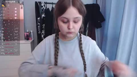 Snapshot of vendymories chatting on 03-06-26, 11:17 eva 3 online show from 03-06-26, 11:17