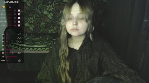 Snapshot of vendymories chatting on 05-07-26, 05:51 eva 3 online show from 05-07-26, 05:51