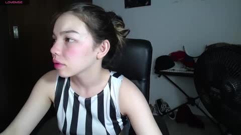 Venelope 3 online show from 02-13-25, 05:37