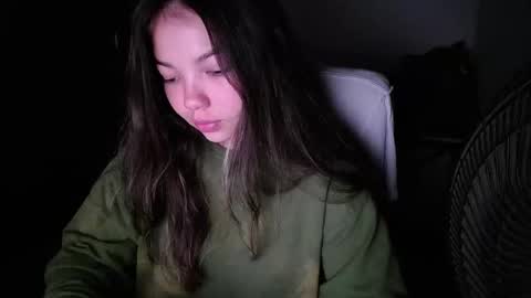 Venelope 3 online show from 11-13-25, 04:11