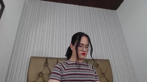 Snapshot of veneno_hot chatting on 12-19-24, 05:18 veneno hot online show from 12-19-24, 05:18