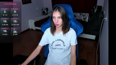 Snapshot of veneradi615 chatting on 12-11-24, 01:28 veneradi615 online show from 12-11-24, 01:28