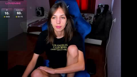 Snapshot of veneradi615 chatting on 01-15-25, 11:21 veneradi615 online show from 01-15-25, 11:21