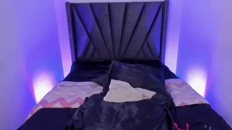 Miss  B. online show from 03-05-25, 01:42