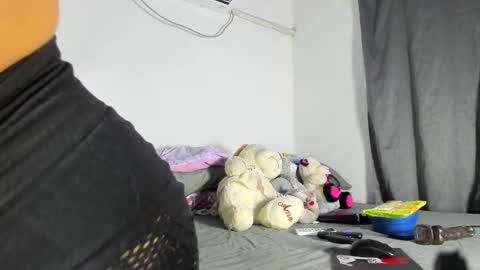 vennuss01 online show from 03-25-26, 10:49