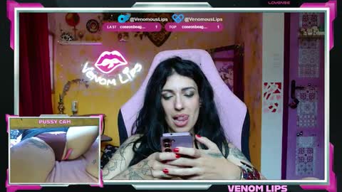 Snapshot of venomouslips chatting on 10-09-25, 01:42 VenomLips online show from 10-09-25, 01:42