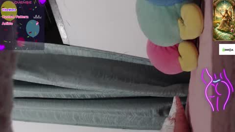 HI IM VENUS SMALL BOOBS  BIG HEART WARM PUSSY online show from 11-06-25, 03:07