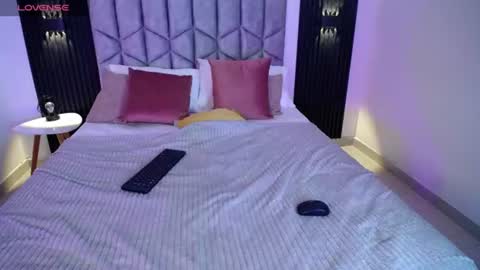 Snapshot of venus_999_ chatting on 07-02-26, 10:16 venus_999_ online show from 07-02-26, 10:16