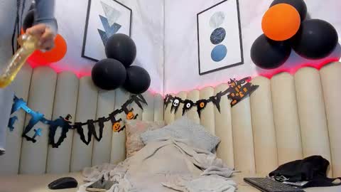 venus__miller online show from 10-25-25, 12:13