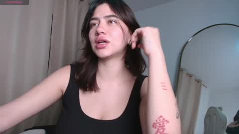 Snapshot of venus_art11 chatting on 08-02-26, 04:44 venus_art11 online show from 08-02-26, 04:44