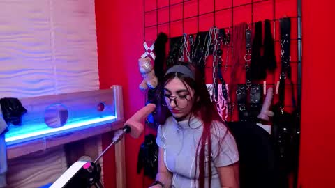 Snapshot of venus_bms_ chatting on 02-28-26, 11:55 VENUS online show from 02-28-26, 11:55