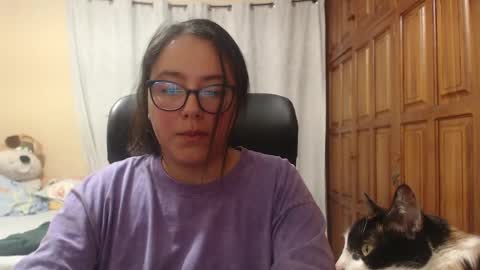 Snapshot of venus_cat_ chatting on 04-08-26, 02:22 Venus online show from 04-08-26, 02:22