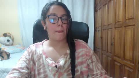 Snapshot of venus_cat_ chatting on 04-14-26, 02:39 Venus online show from 04-14-26, 02:39