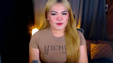 I am Colly Your mystery girl online show from 07-06-26, 04:31