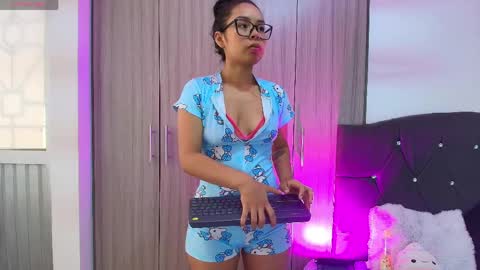 venus_hexxx online show from 05-08-26, 11:26