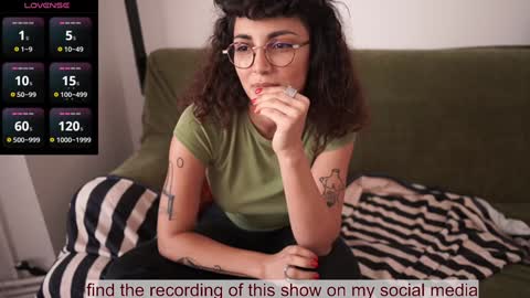 Bella online show from 11-24-25, 11:21