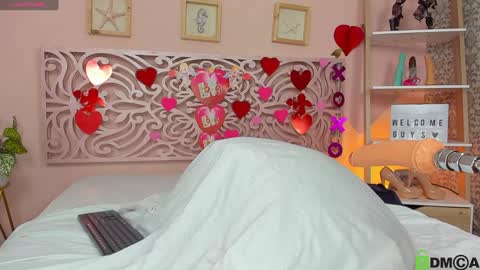 Snapshot of venus_kim_ chatting on 02-04-25, 12:33 .. online show from 02-04-25, 12:33