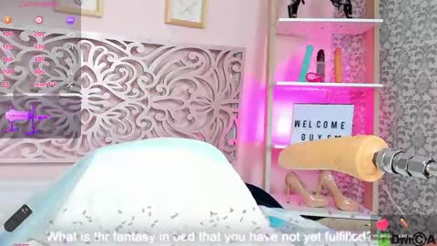 Snapshot of venus_kim_ chatting on 02-19-25, 01:06 .. online show from 02-19-25, 01:06