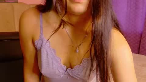 Snapshot of venus_latin_01 chatting on 02-19-26, 12:34 Mary online show from 02-19-26, 12:34