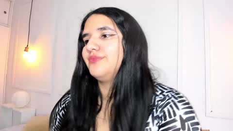 Snapshot of venus_naughty_1 chatting on 12-17-24, 10:01 Sofi online show from 12-17-24, 10:01