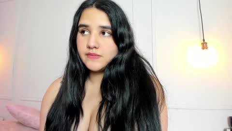 Snapshot of venus_naughty_1 chatting on 01-04-25, 01:53 Sofi online show from 01-04-25, 01:53
