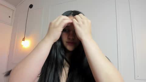 Snapshot of venus_naughty_1 chatting on 01-20-25, 11:35 Sofi online show from 01-20-25, 11:35
