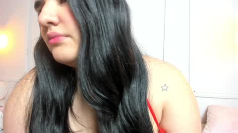 Snapshot of venus_naughty_1 chatting on 01-29-25, 12:02 Sofi online show from 01-29-25, 12:02