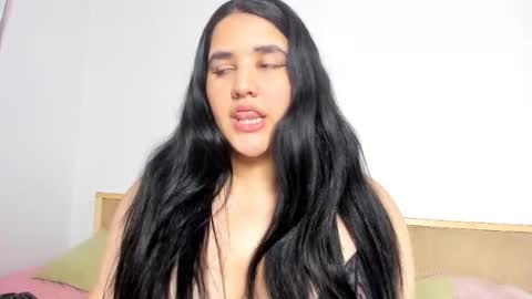Snapshot of venus_naughty_1 chatting on 03-09-25, 09:13 Sofi online show from 03-09-25, 09:13