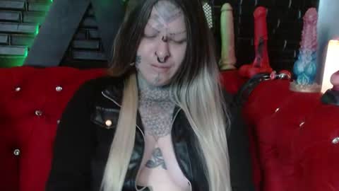 Venus Ink online show from 07-04-26, 02:01