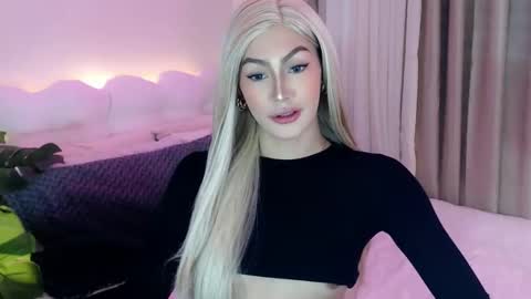 Venus Sunrise Bombshell online show from 04-28-26, 10:48