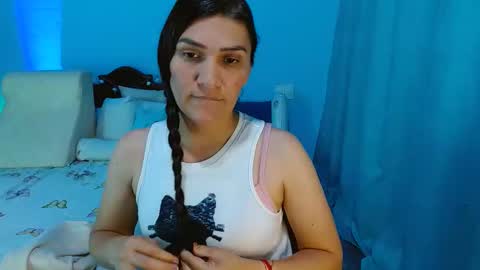 Snapshot of venus_swet chatting on 02-06-25, 12:48 Catalina online show from 02-06-25, 12:48