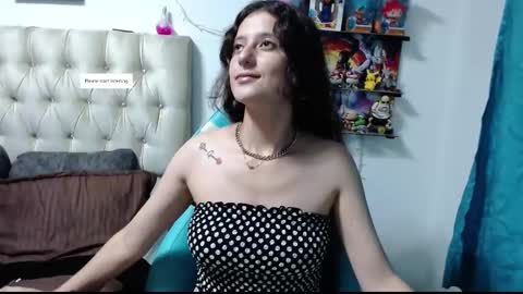 Snapshot of venusandfantashi_gh1 chatting on 02-16-25, 10:54 venusHelp me reach 100 like honey online show from 02-16-25, 10:54