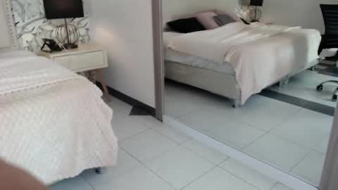 Snapshot of venusandrea29 chatting on 05-13-26, 12:02 Venus online show from 05-13-26, 12:02