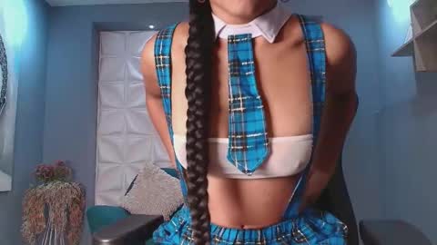 Venus Blazer  online show from 09-26-25, 11:03