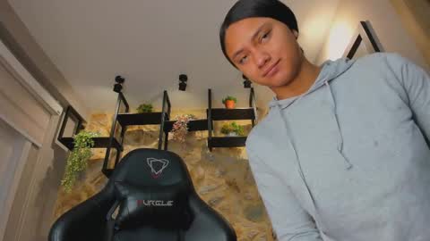 Venus Blazer  online show from 11-04-25, 11:09