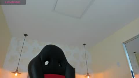 VENUS online show from 06-24-26, 12:04