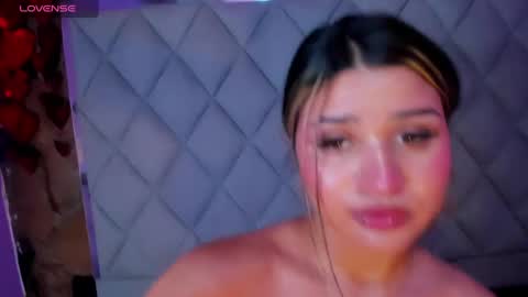 Snapshot of venusowen_ chatting on 02-26-25, 06:54 Venusowen online show from 02-26-25, 06:54