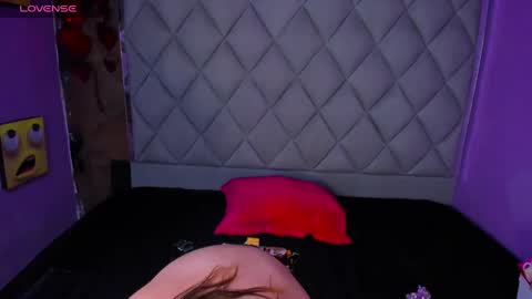 Snapshot of venusowen_ chatting on 03-10-25, 12:59 Venusowen online show from 03-10-25, 12:59