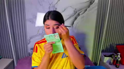 Venusowen  online show from 06-17-26, 02:51
