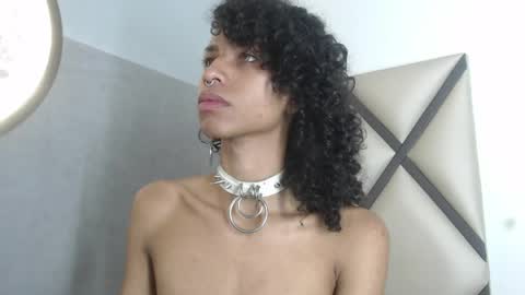 venuss_03 online show from 05-02-26, 03:33