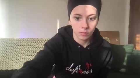 venustheflytrap online show from 11-14-25, 09:24