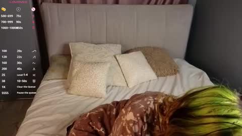 Erica online show from 11-03-25, 08:10