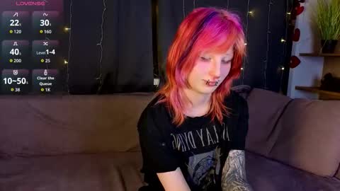Snapshot of veolatownson chatting on 03-06-26, 08:27 Erica online show from 03-06-26, 08:27