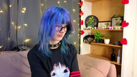 Snapshot of veolatownson chatting on 04-04-26, 08:50 Erica online show from 04-04-26, 08:50
