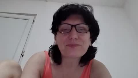 Snapshot of vera_elle chatting on 03-31-26, 06:19 Vera online show from 03-31-26, 06:19