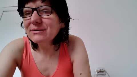 Snapshot of vera_elle chatting on 04-01-26, 06:25 Vera online show from 04-01-26, 06:25