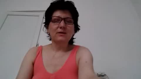 Snapshot of vera_elle chatting on 05-07-26, 04:56 Vera online show from 05-07-26, 04:56