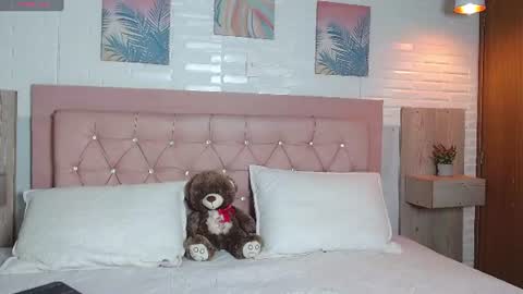 Vera Lux online show from 06-17-26, 08:54