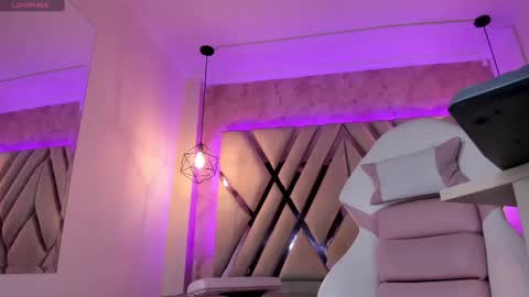 Domelipa  online show from 02-10-25, 02:48